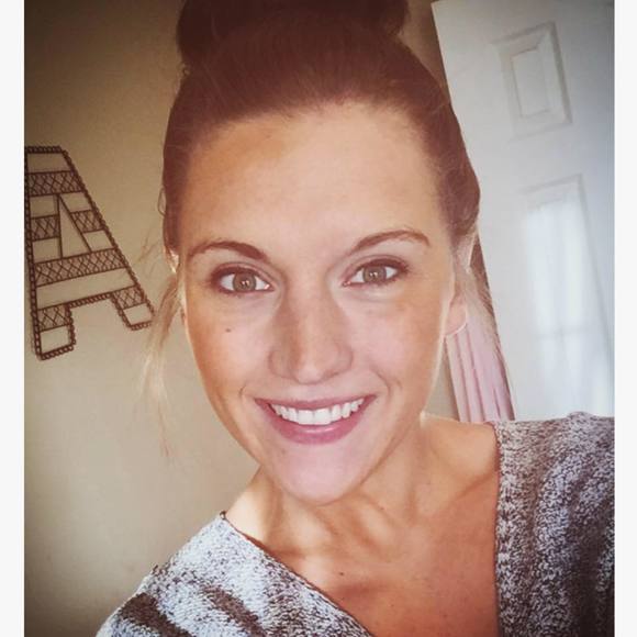 Meet your Posher, Annie - Picture 1 of 1